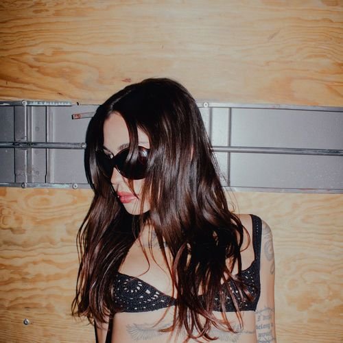 Emjay — foto oficial