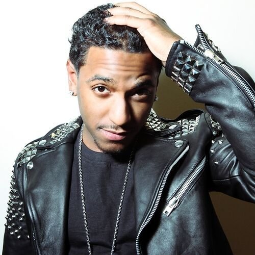Lloyd — foto oficial